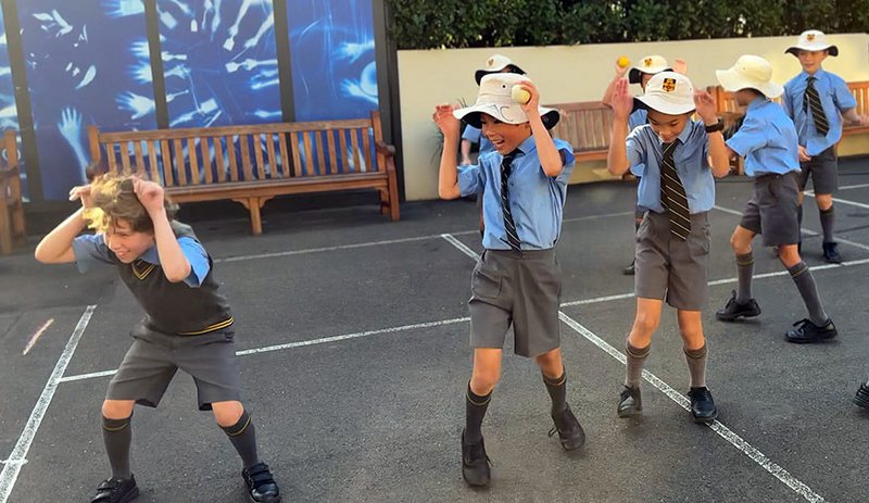 Flash Mob Performance at Edgecliff!